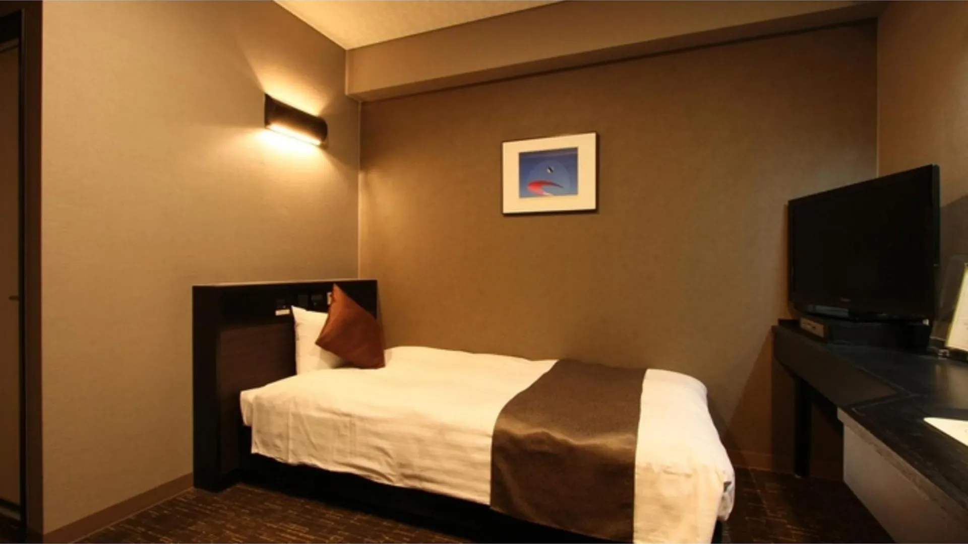 Hotel Areaone Chitose - Vacation Stay 99089V 0*, Титосе
